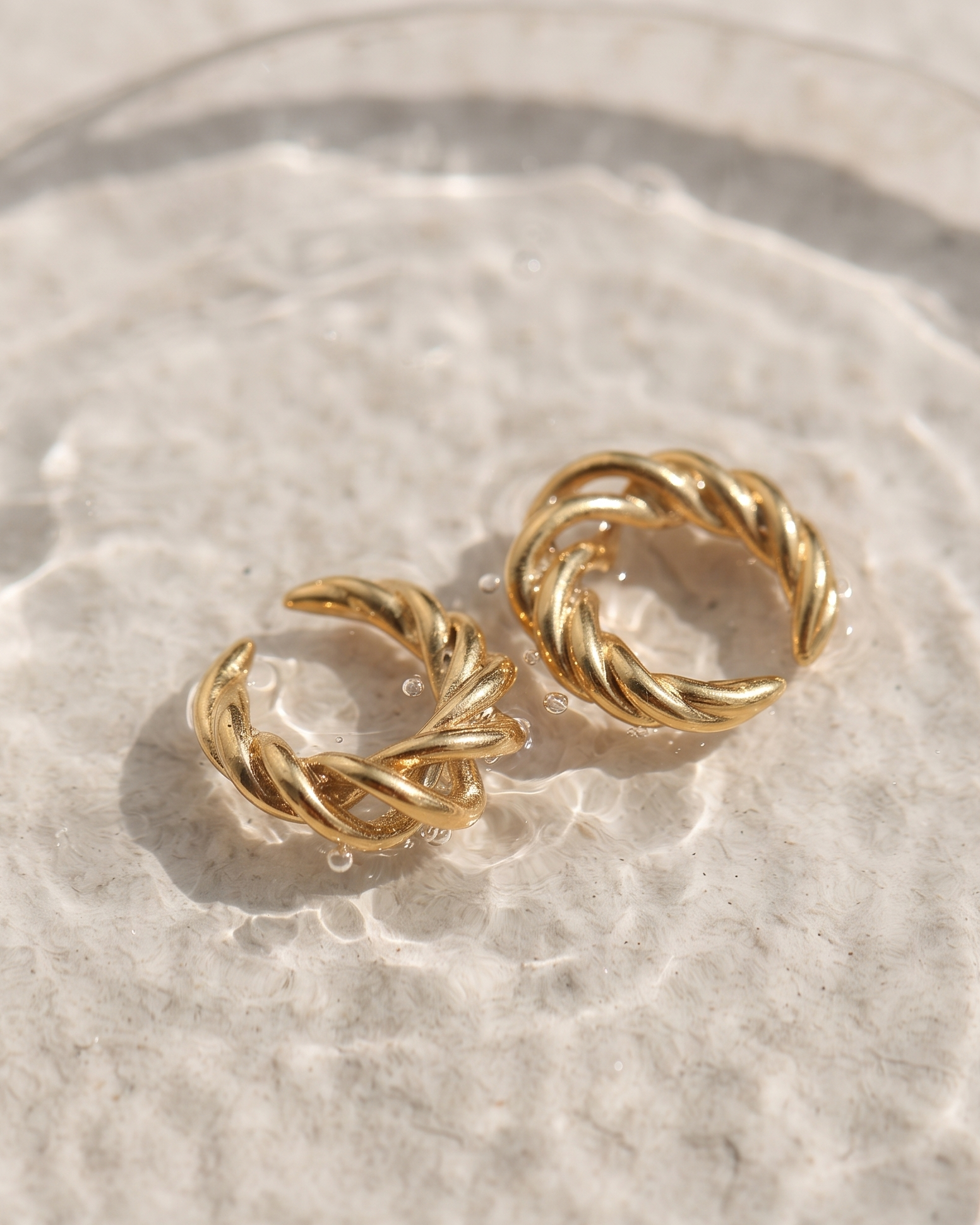 Noelle Ear Cuff
