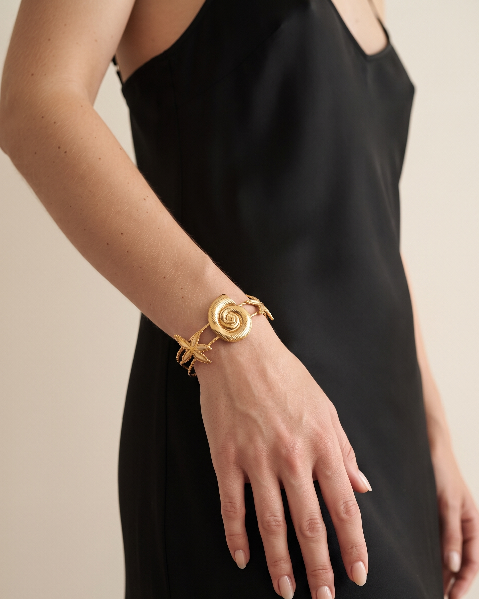 Oceana Cuff